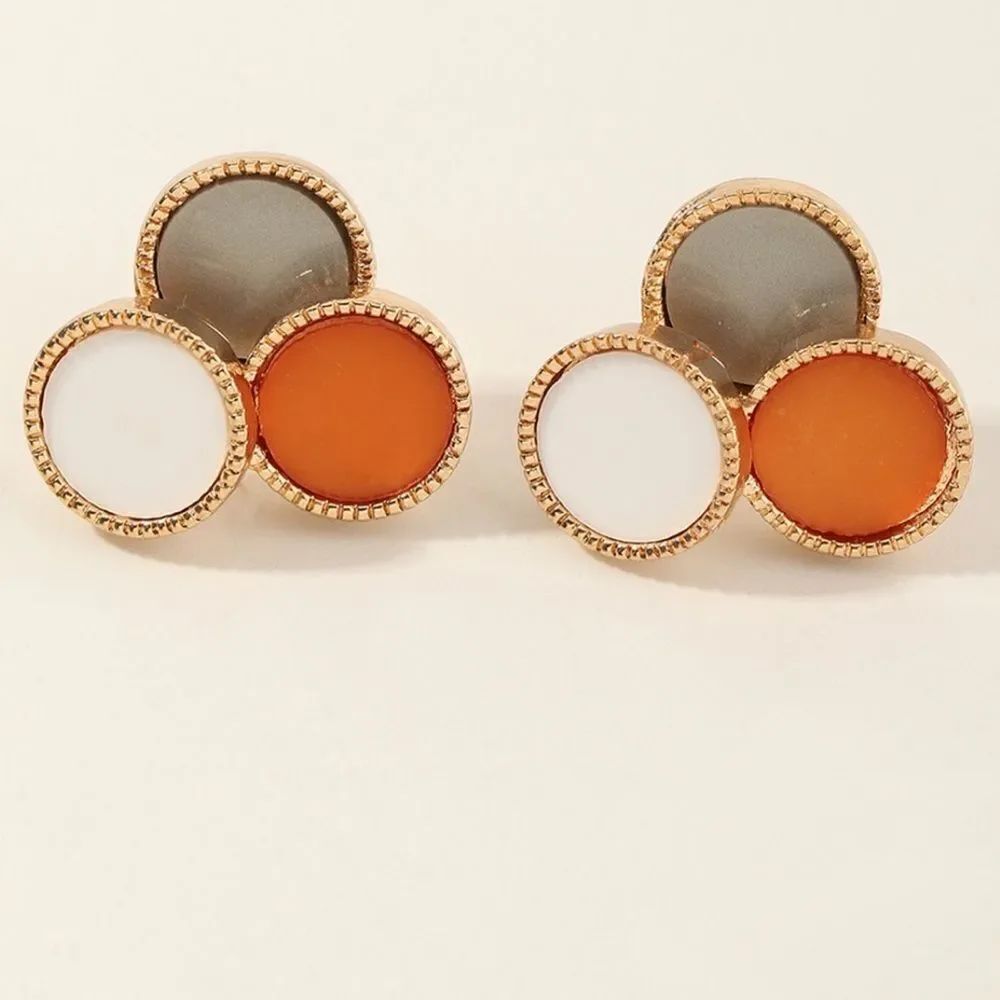 geo stud earrings H143